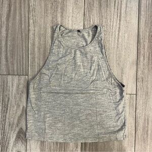 Born Primitive crop - size medium